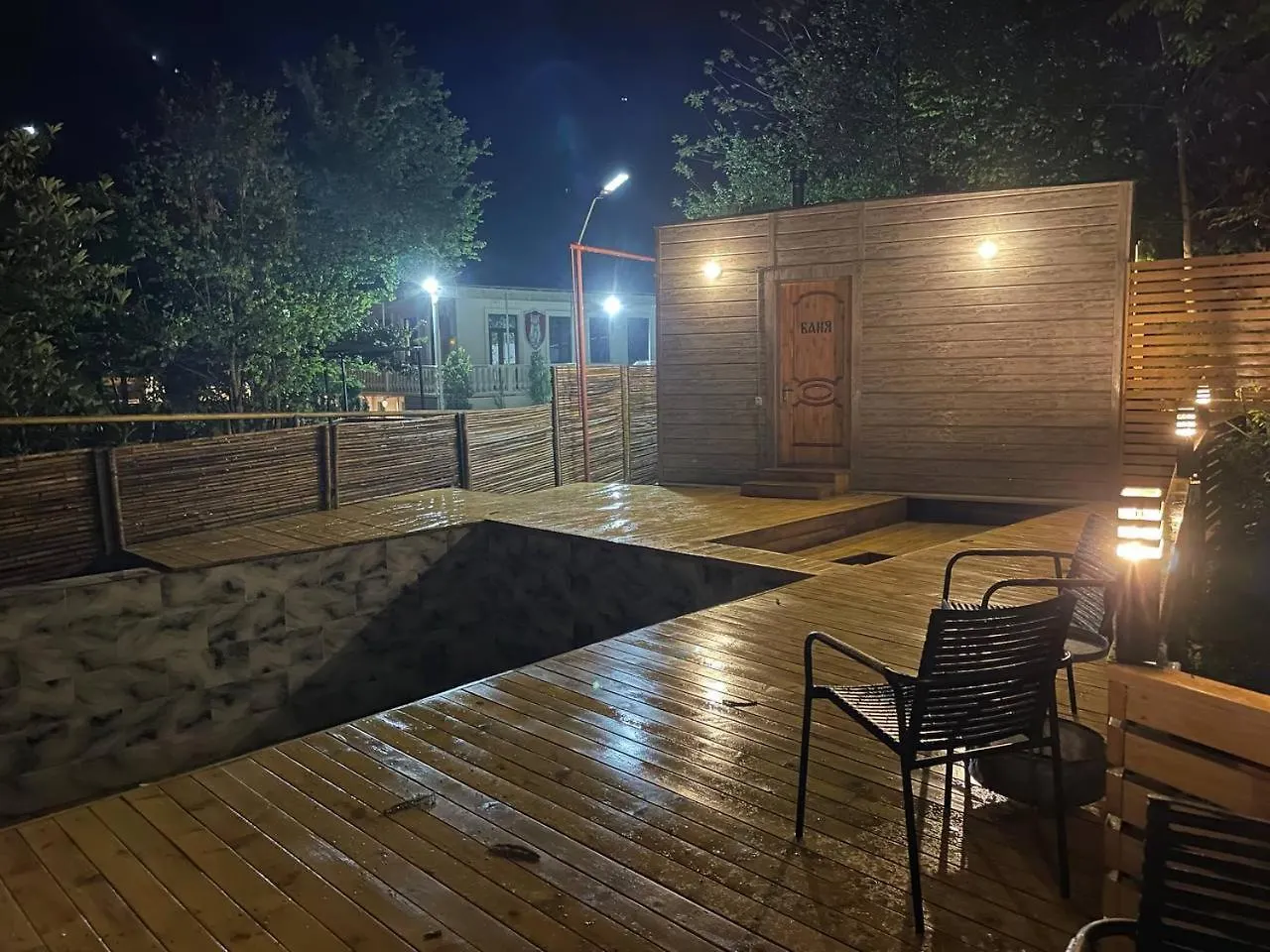 בית נופש באטומי Modular House Green Zyland Y